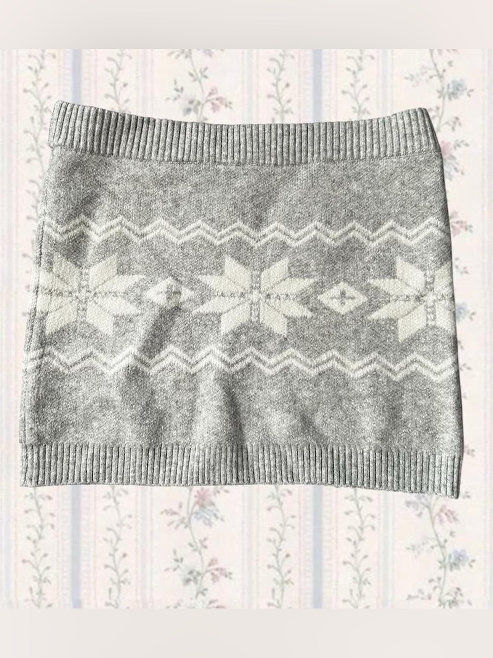 Cozy Grey Knit Nordic Pattern Mini Skirt
